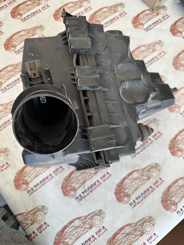 Корпус повітряного фільтра, верхня частина DS739643FB FORD
