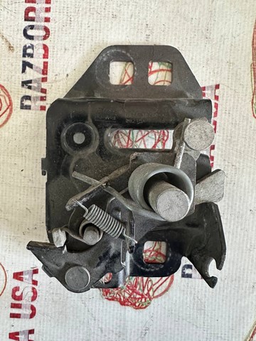 Замок капота, правий DS7A16700AE FORD