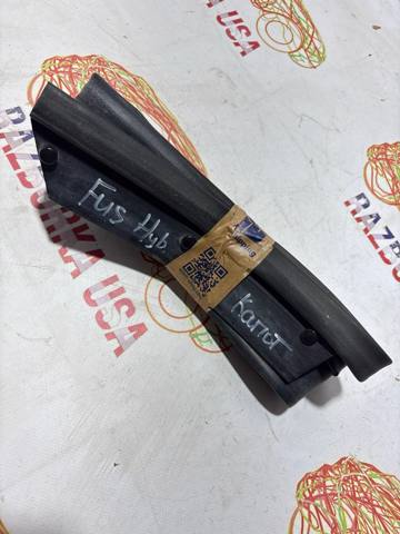 Гумка під капот DS7Z16B990F FORD