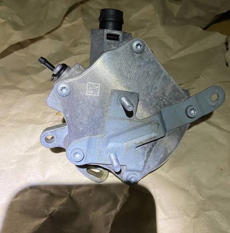 Насос вакуумний DS7Z2A451B FORD
