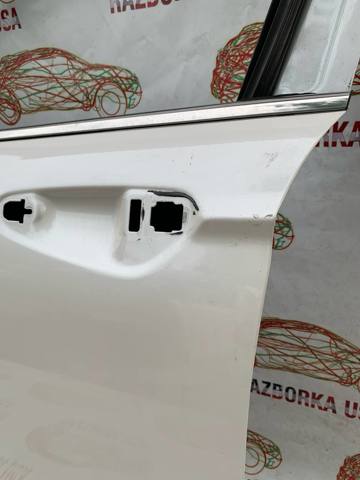 Ущільнювач скла передніх дверей лівої, зовнішній (планка) DS7Z5421453A FORD