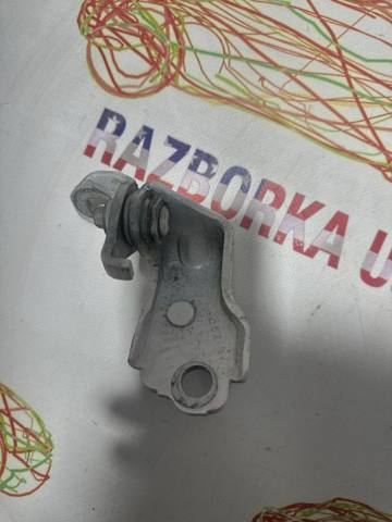 Петля заднтої двері, лівої DS7Z5426811B FORD
