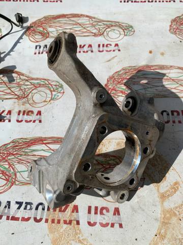 Кулак поворотний правий E1GZ5B758B FORD