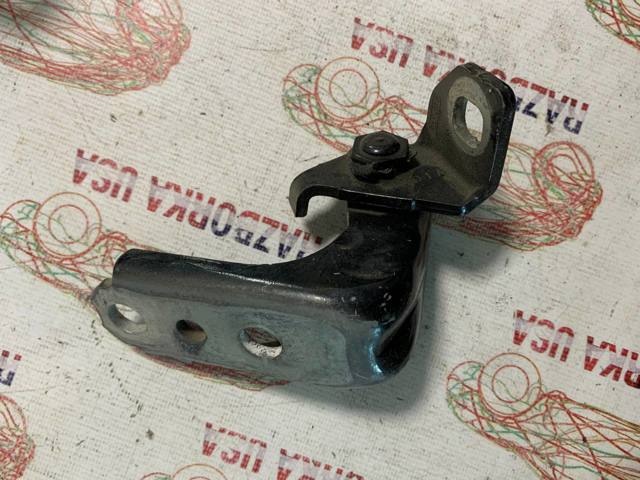 Петля передніх дверей, правою FT4Z5822800B FORD