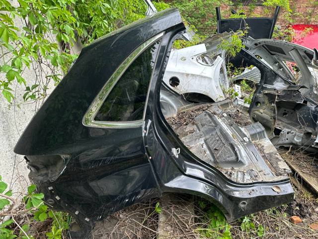 Крило праве заднє FT4Z5827840A FORD