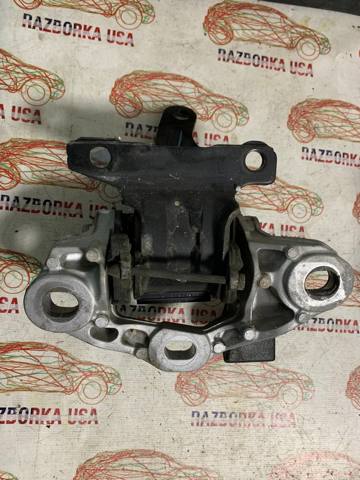 Подушка (опора) двигуна, ліва GHR939070 MAZDA
