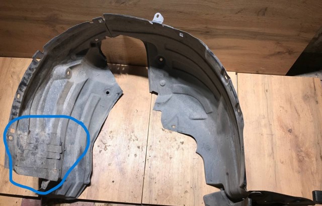 Подкрильнікі переднього крила, правий KD5356130H MAZDA