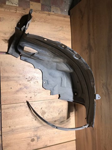 Підкрилки передні праві KD5356130H MAZDA