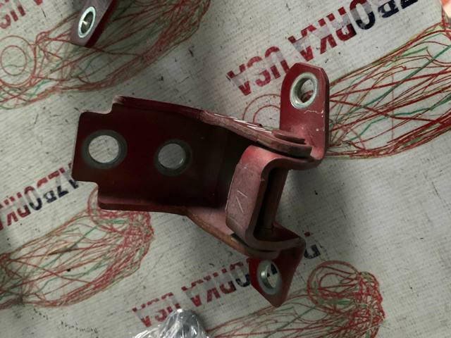 Завіса дверей передных лівих KD5359210A MAZDA