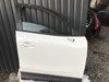Пасажирські передні двері KDY35802XK MAZDA