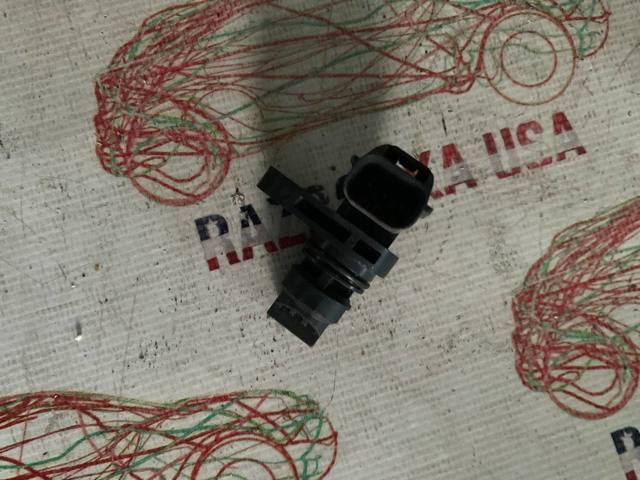 Датчик положення распредвалу PE0118230 MAZDA