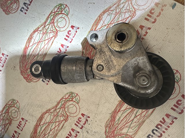 Натягувач приводного ременя PE0315980 MAZDA