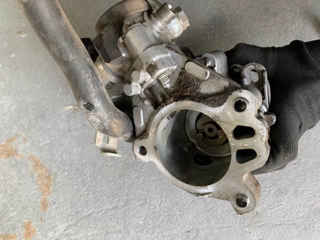 Кронштейн паливного насосу ПНВТ PY0110190 MAZDA
