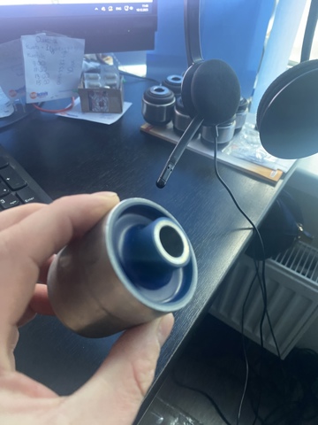 Сайлентблок задньої тяги 552154Z100 CASTER