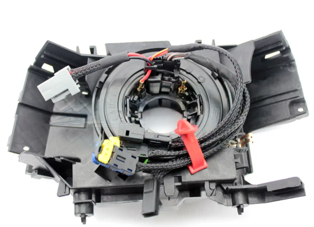 Перемикач підрульовий, центральна частина TQ10352 TQPARTS
