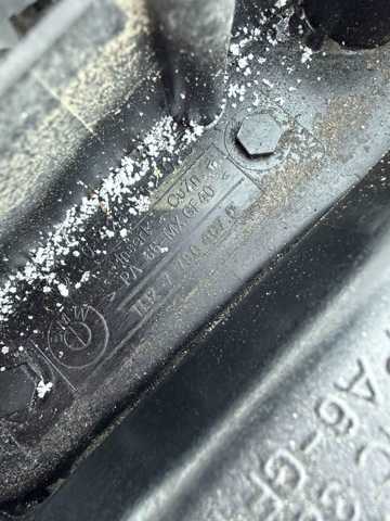 Кришка двигуна 11127796407 BMW