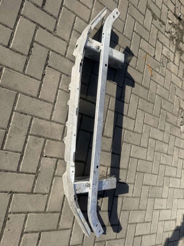 Буфер бампера переднього 51117399911 BMW