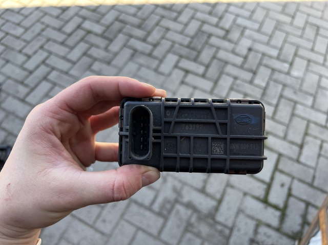 Клапан турбіни 6NW009543 GARRETT