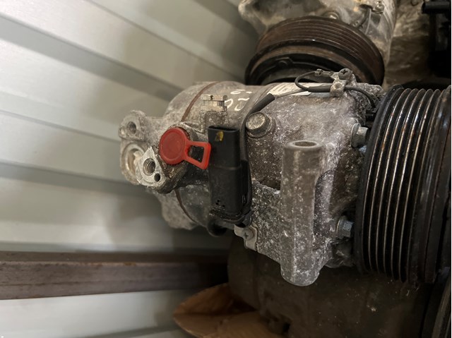 Компресор кондиціонера A0032306911 MERCEDES