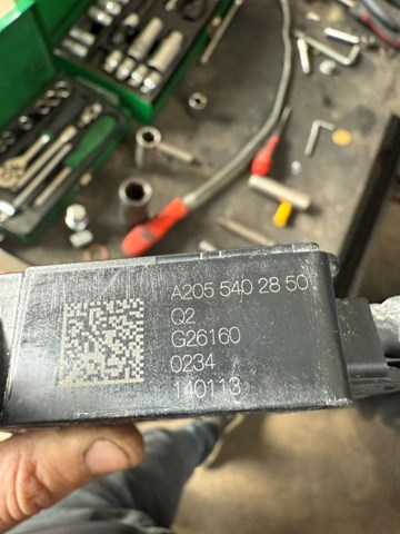 Коробка запобіжників A2055402850 MERCEDES