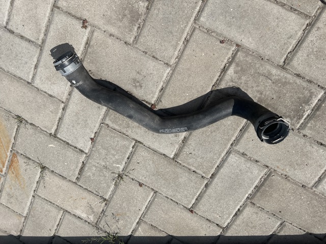 Шланги системи охолодження A2135015201 MERCEDES