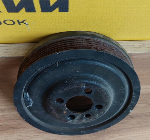 Шків колінвала Фольксваген Гольф VI