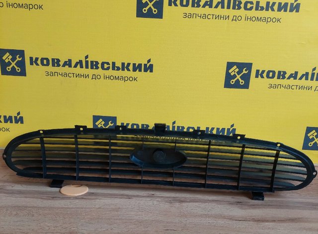 Решітка 1104894 FORD