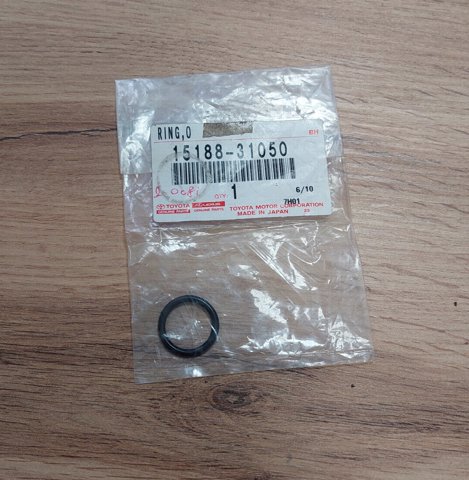 Прокладка масляного насоса 1518831050 TOYOTA
