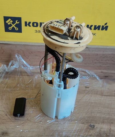Модуль паливного насоса, з датчиком рівня палива 170404EA1A NISSAN