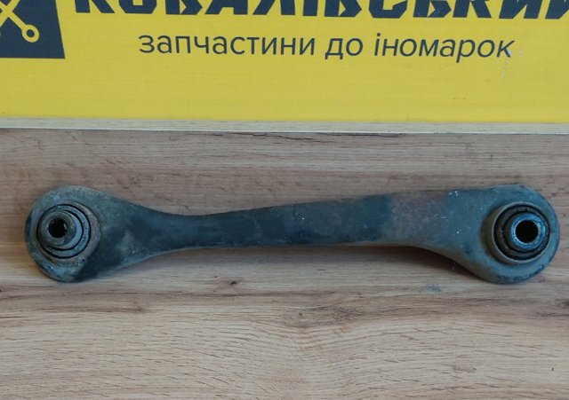 Штанги реактивні задньої підвіски 1K0501530C VAG