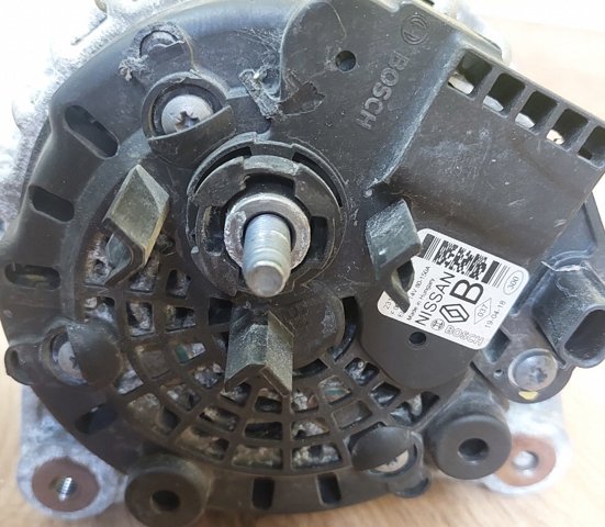 Авто генератор 231004BE0B NISSAN