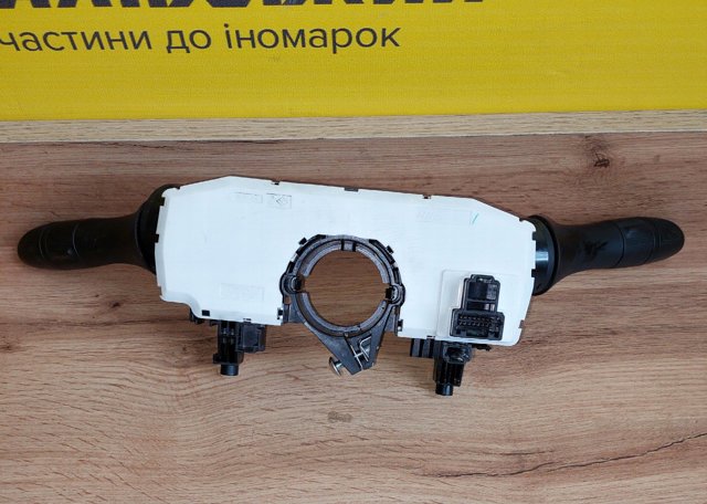 Перемикачі 255604EA2B NISSAN