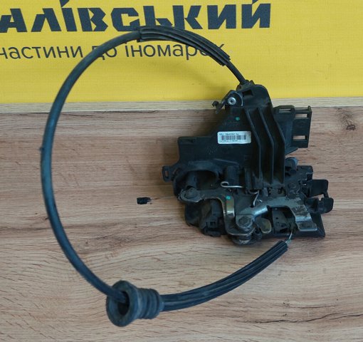 Замок задніх дверей, правих 3B4839016 VAG