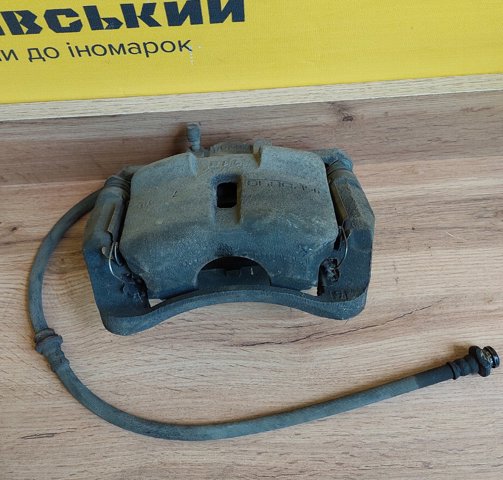 Супорт гальмівний, передній, правий 410014EA0A NISSAN
