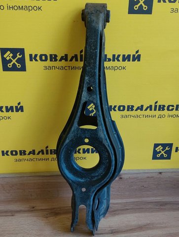 Балансир задній нижній, лівий 55210C2100 HYUNDAI