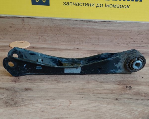 Балансир задній лівий 55250D5100 HYUNDAI