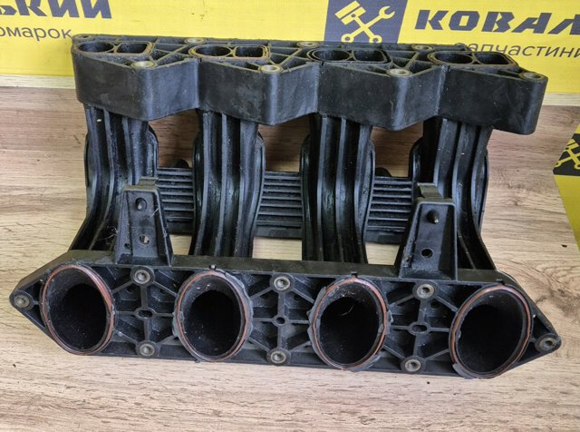 Колектор впускний 6110900637 MERCEDES