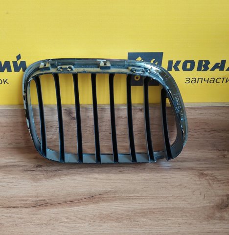 Решітка радіатора ліва 6502070095991P 4MAX