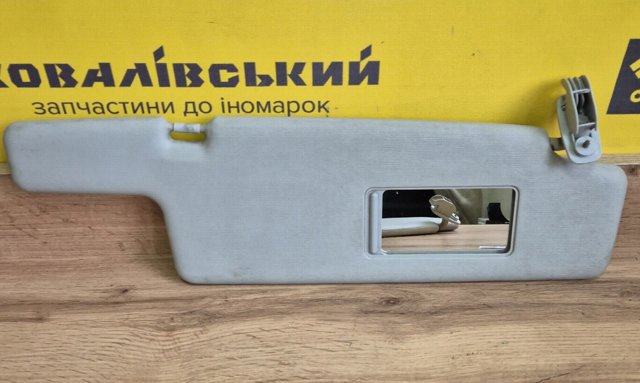 Козирок 6Y1857552PX14 VAG