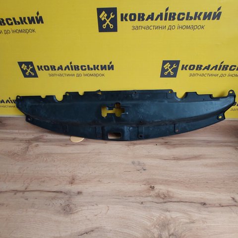 Накладка верхня передньої панелі/супорту радіатора 7403A314 MITSUBISHI
