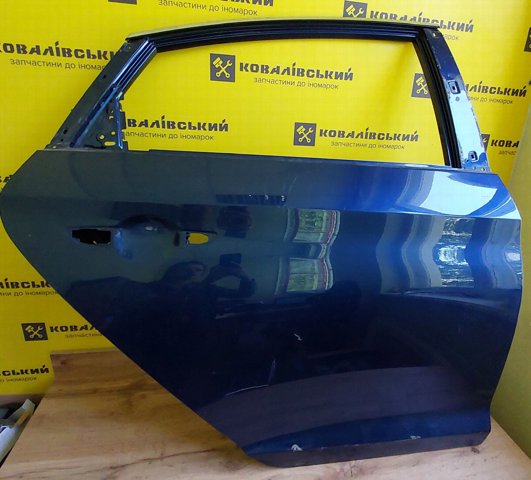 Двері задні, праві 77004C1000 HYUNDAI