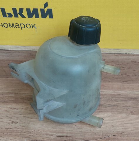 Бачок для води 7701470460 RENAULT