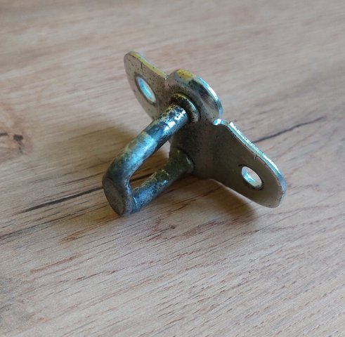 Зацеп замку кришки багажника 812103L000 HYUNDAI