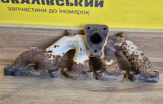 Колектор випускний 8200017125 RENAULT