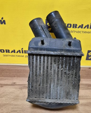Охолоджувач наддувочного повітря Renault Megane 1
