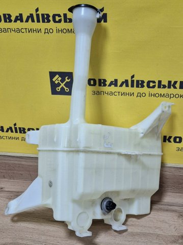 Бачок омивача скла 8531533460 TOYOTA