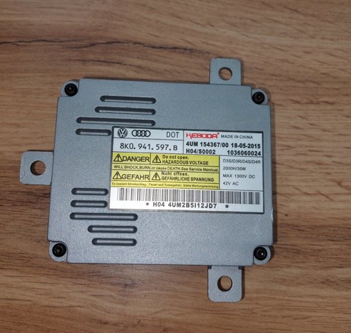 ЕБУ ксенону 8K0941597B VAG