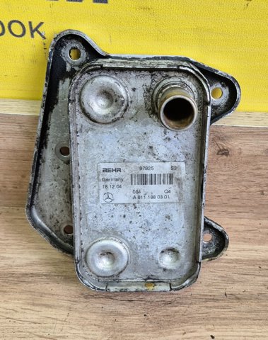 Радіатор масляний A6111880301 MERCEDES