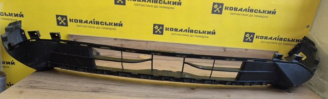 Бампер передній, нижня частина LJ6Z17D957A FORD