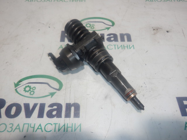 Форсунки електромагнітні 038130073AG VAG